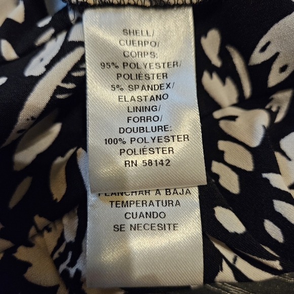 Maggy London Short Sleeve Black and White Floral Women's Dress - Size 14 - Picture 3 of 4